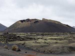 394. Volcán El Cuervo