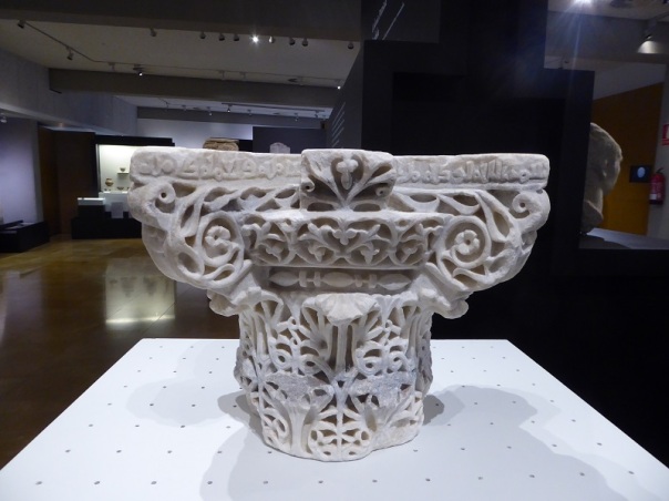 211-cordoba-museo-arqueologico-capitel-califal-siglo-x
