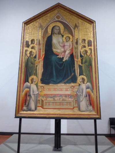 338. Los Uffizi. Majestad de Ognisanti. Giotto. 1306-1310